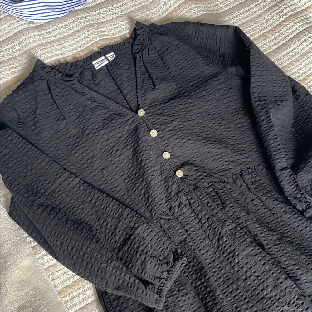 GAP black textured tiered dress